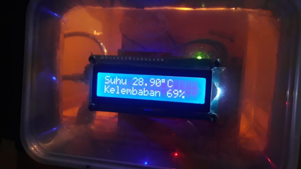 WhatsApp-Image-2025-02-02-at-18.32.29-1024x576 Mesin Penetas dari Bahan Bekas